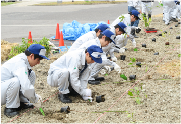 森づくりプロジェクト（植樹活動）